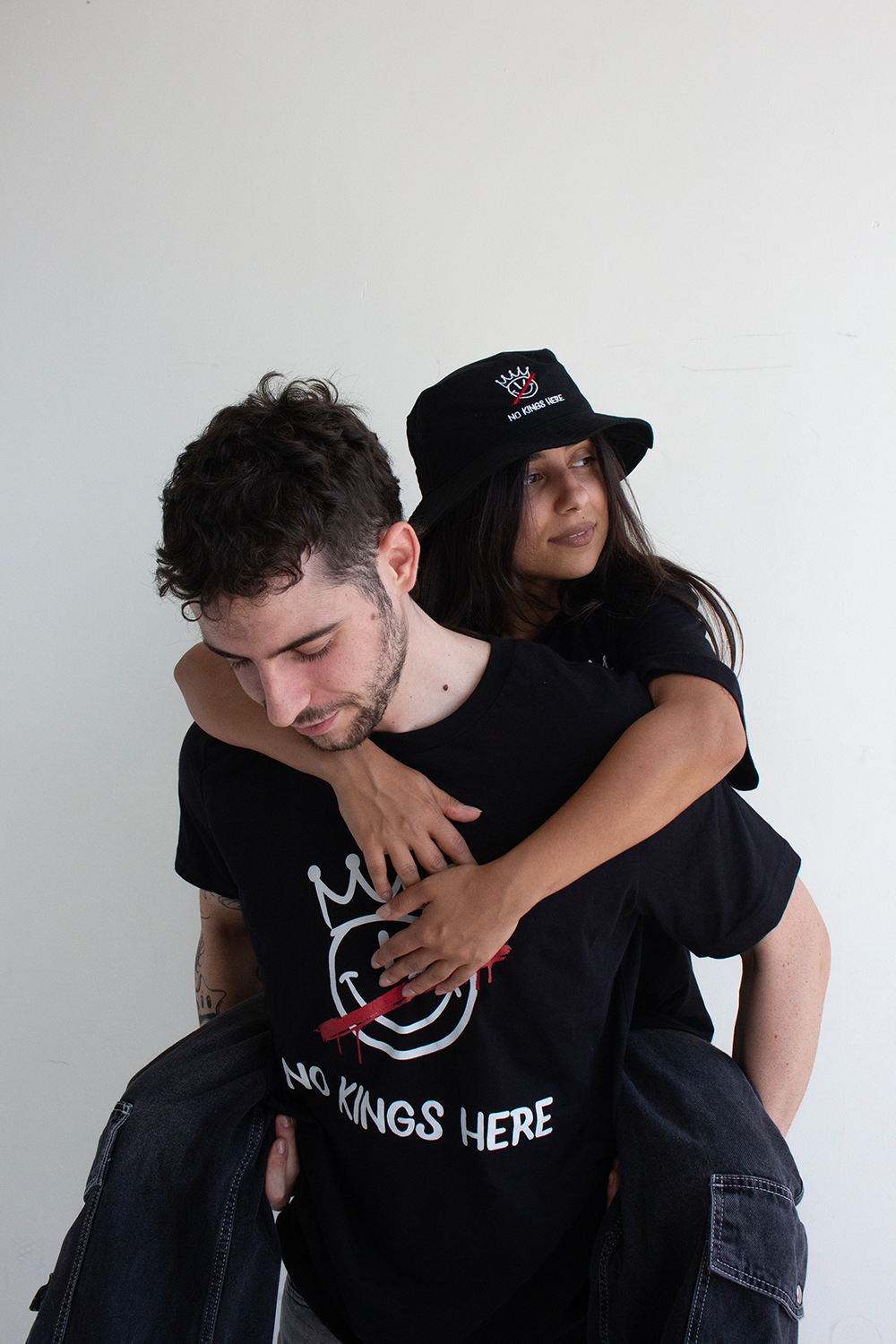 No Kings Here T-Shirt (Black) Hoodie, Sweatshirt | ZylaModa.com (Image 3)