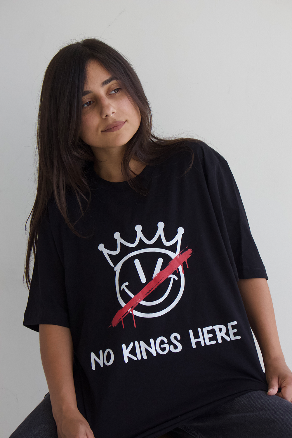 No Kings Here T-Shirt (Black) Hoodie, Sweatshirt | ZylaModa.com (Image 5)