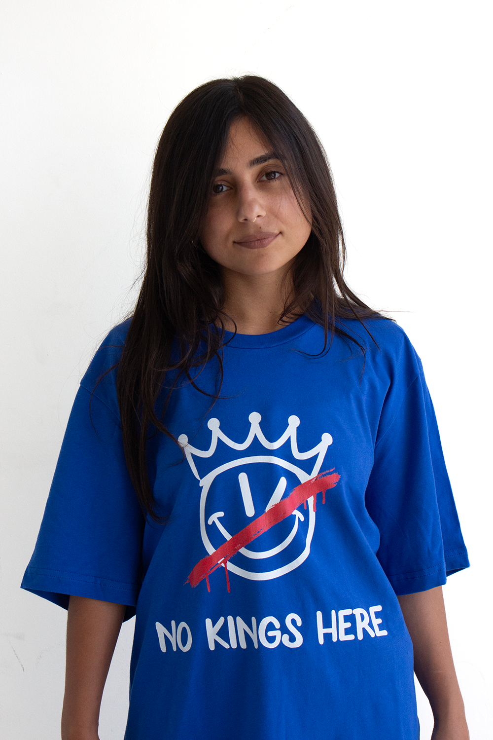 No Kings Here Patriotic T-Shirt Hoodie, Sweatshirt | ZylaModa.com (Image 1)