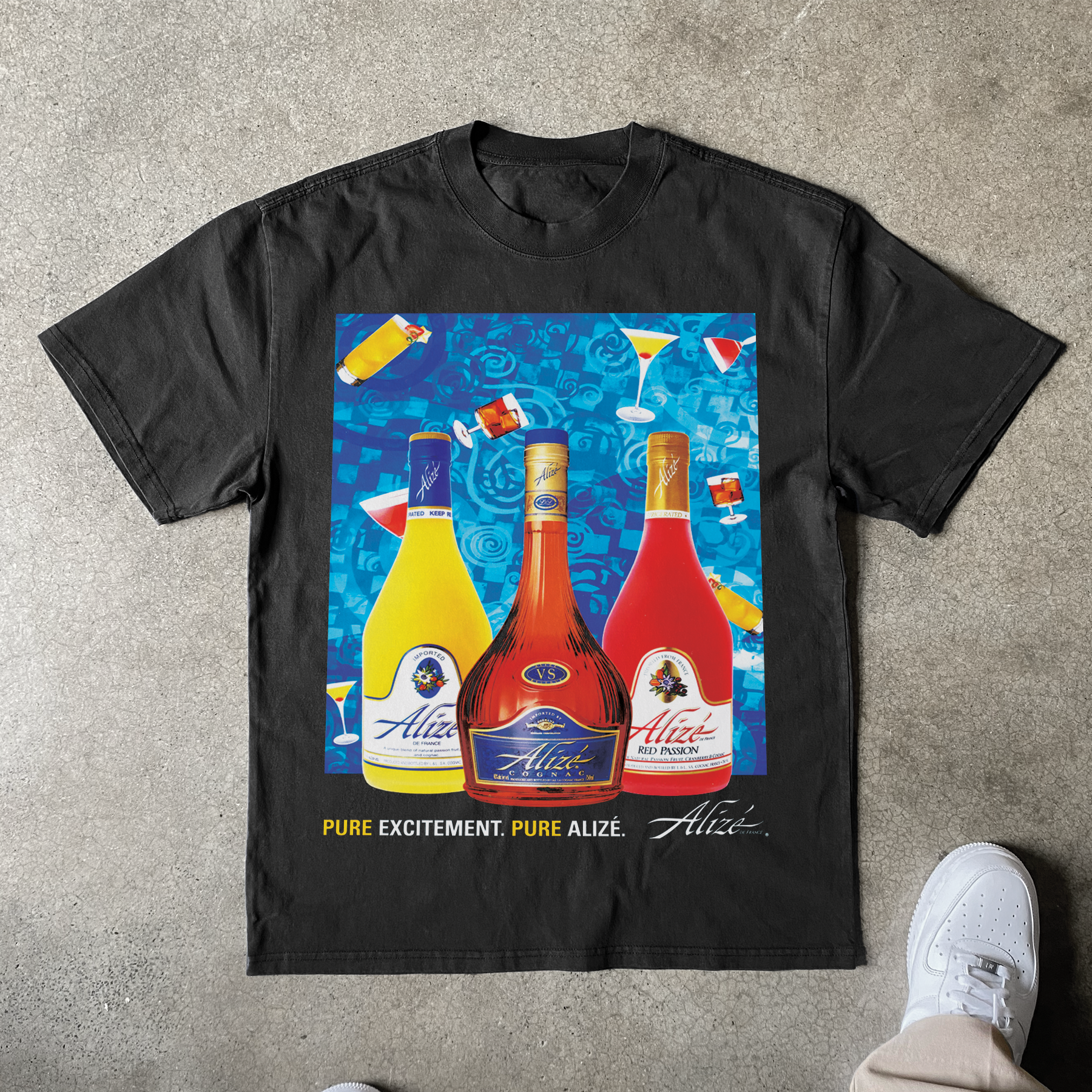 2001 ALIZE 'PARTY LIQUEUR' HEAVYWEIGHT PROMO BLACK T-SHIRT Hoodie, Sweatshirt | ZylaModa.com (Image 1)