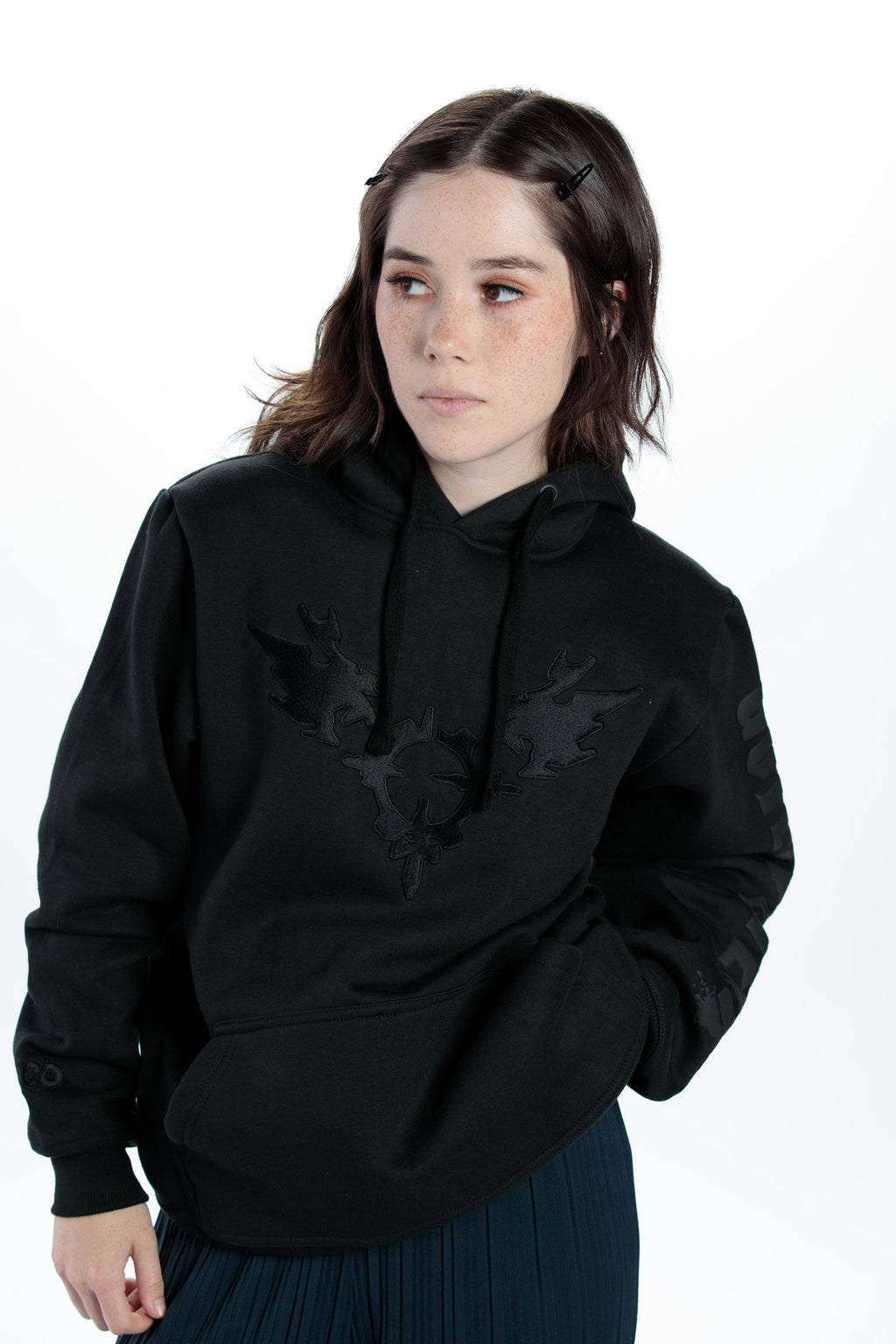GUILTY GEAR - 'Strive Crest' Premium Embroidered Pullover Hoodie - Black T-Shirts, Sweatshirt | ZylaModa.com (Image 5)