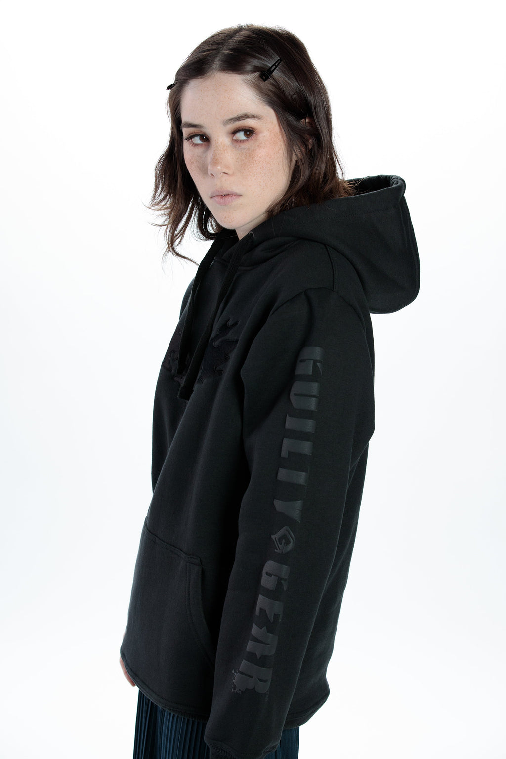 GUILTY GEAR - 'Strive Crest' Premium Embroidered Pullover Hoodie - Black T-Shirts, Sweatshirt | ZylaModa.com (Image 3)