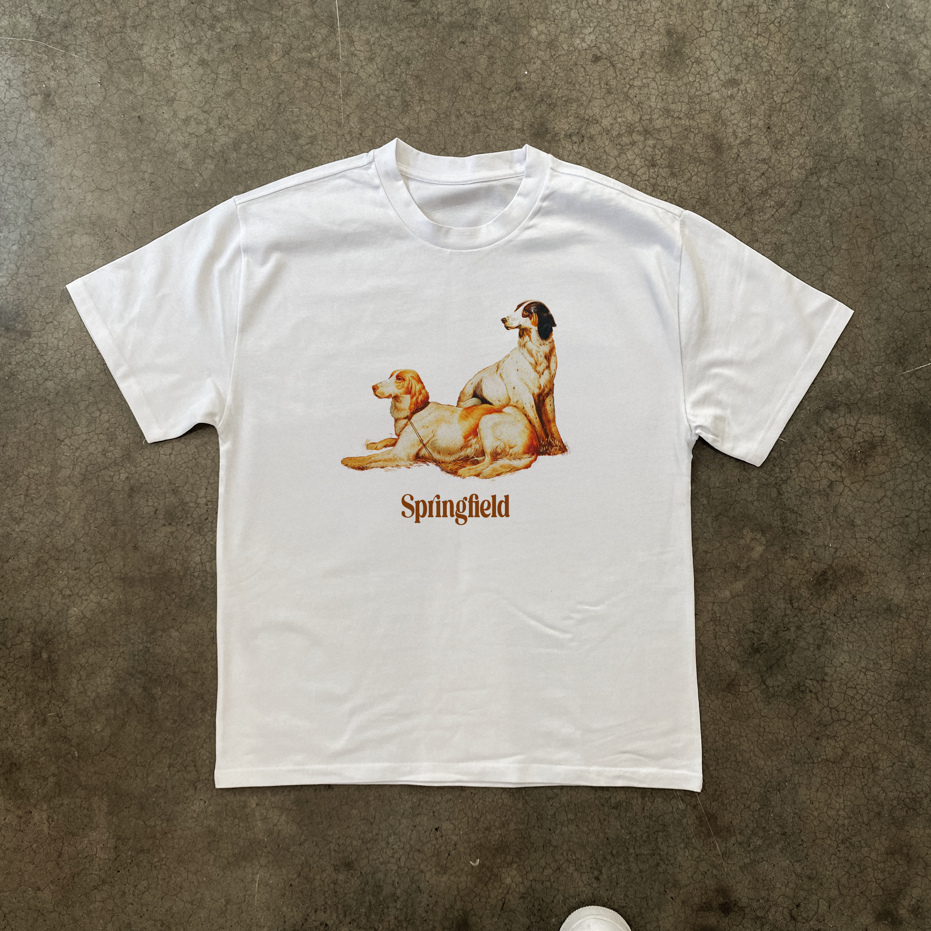 'SPRINGFIELD' HUNTING DOGS HEAVYWEIGHT WHITE T-SHIRT Hoodie, Sweatshirt | ZylaModa.com (Image 1)