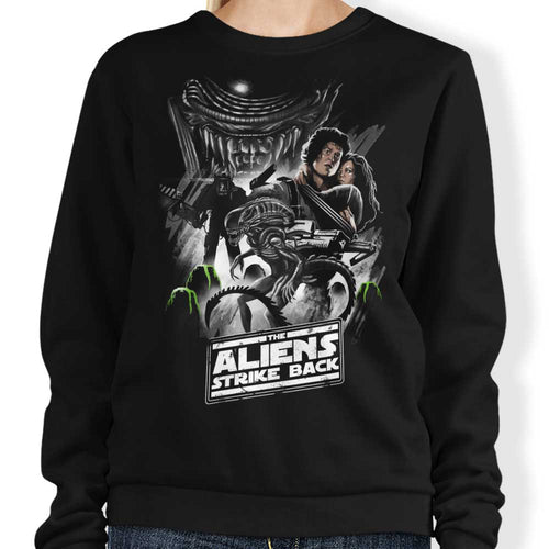 Aliens Strike Back - Sweatshirt T-Shirts, Hoodie | ZylaModa.com (Image 1)