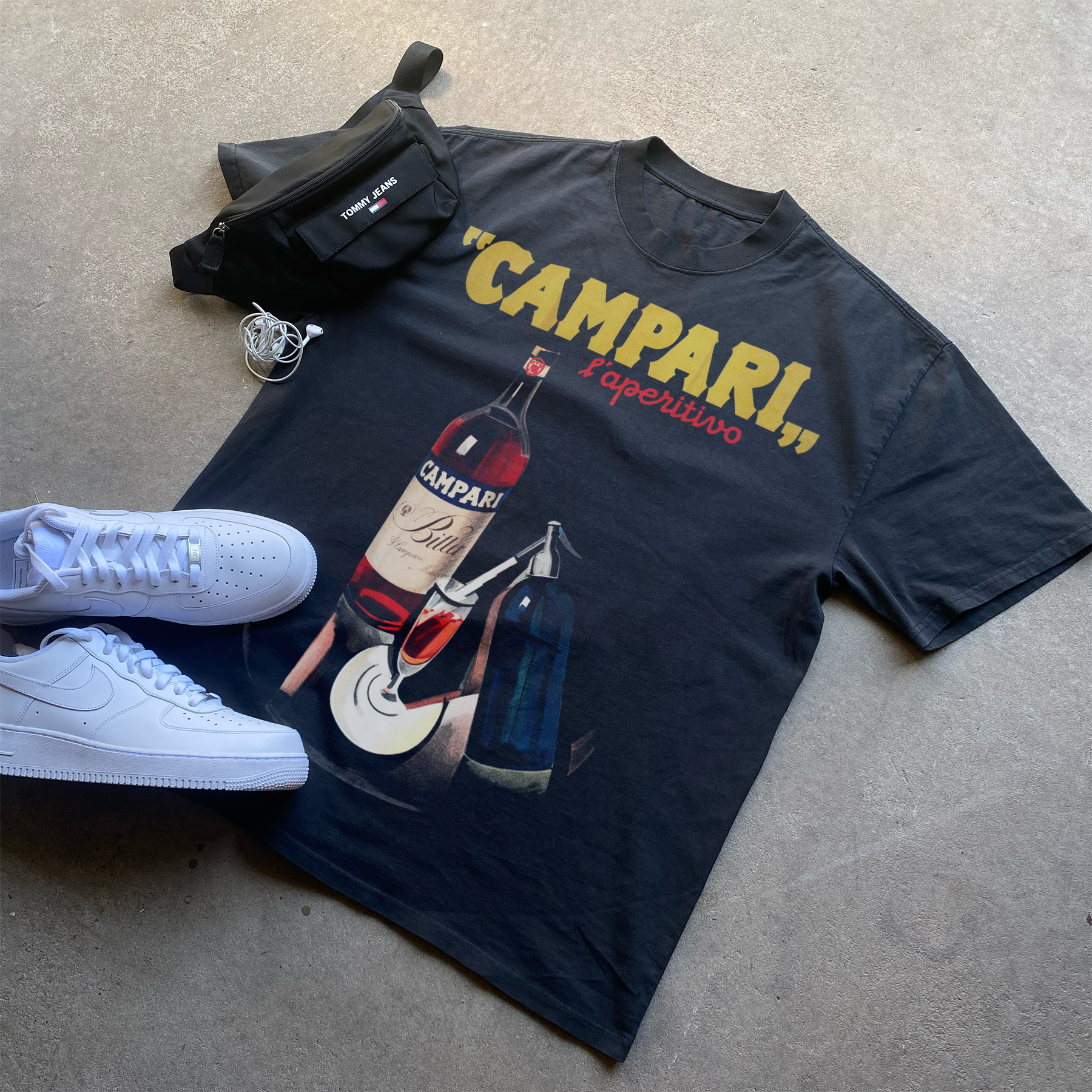 1921 'MIXER' CAMPARI VINTAGE POSTER HEAVYWEIGHT BLACK T-SHIRT Hoodie, Sweatshirt | ZylaModa.com (Image 1)