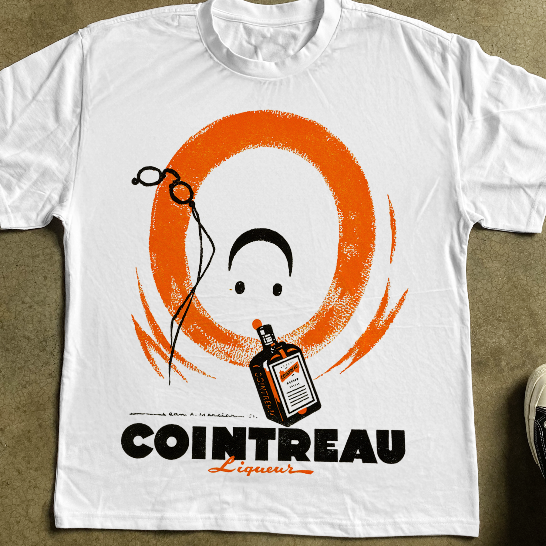 1950s 'COINTREAU' SMILEY HEAVYWEIGHT WHITE T-SHIRT Hoodie, Sweatshirt | ZylaModa.com (Image 2)
