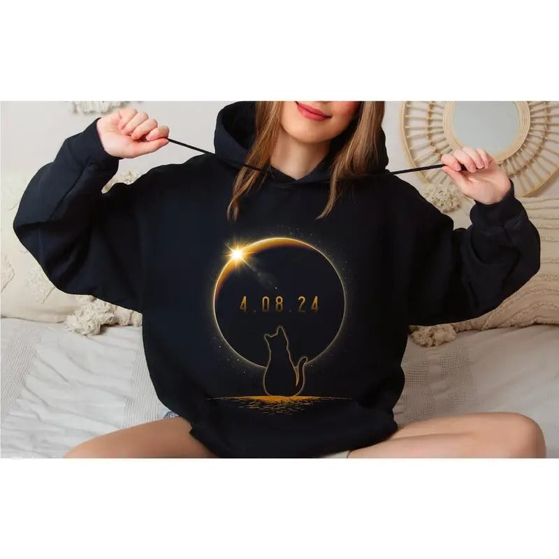 Cat Eclipse Watching Sweatshirt, Total Solar Eclipse 2024 Hoodie, April 8 2024 T-Shirts | ZylaModa.com