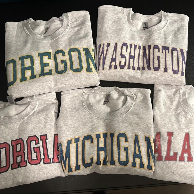 College Varsity Retro Sweatshirt Gray T-Shirts, Hoodie | ZylaModa.com