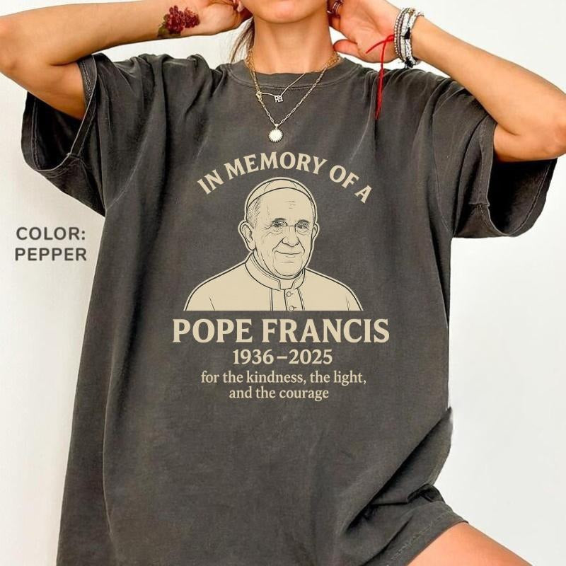 Comfort Colors In Memory Of A Pope Francis T-Shirt, Remember The Pope Graphic Tee, Christians Comfort Colors T-Shirt, For...