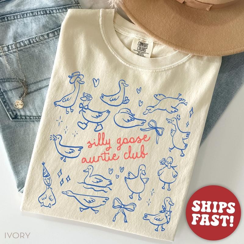 Cute Auntie Shirt Aunt Shirt Silly Goose Auntie Shirt New Aunt Gift Pregnancy Announcement Gift for Aunt Pregnancy Reveal...