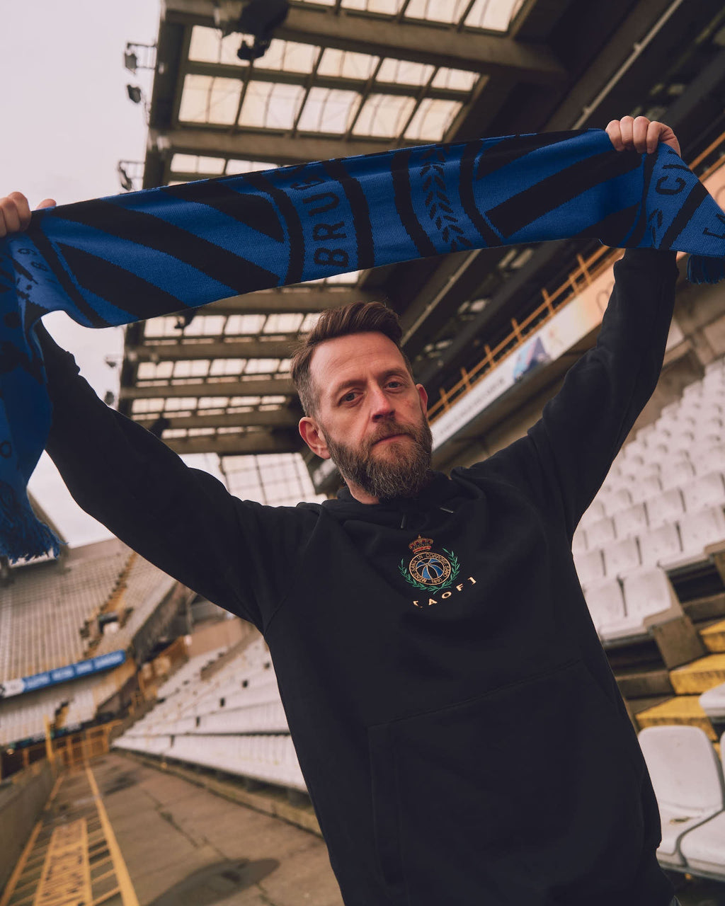 AOF x Club Brugge - 80s Crest - Hoodie T-Shirts, Sweatshirt | ZylaModa.com (Image 4)