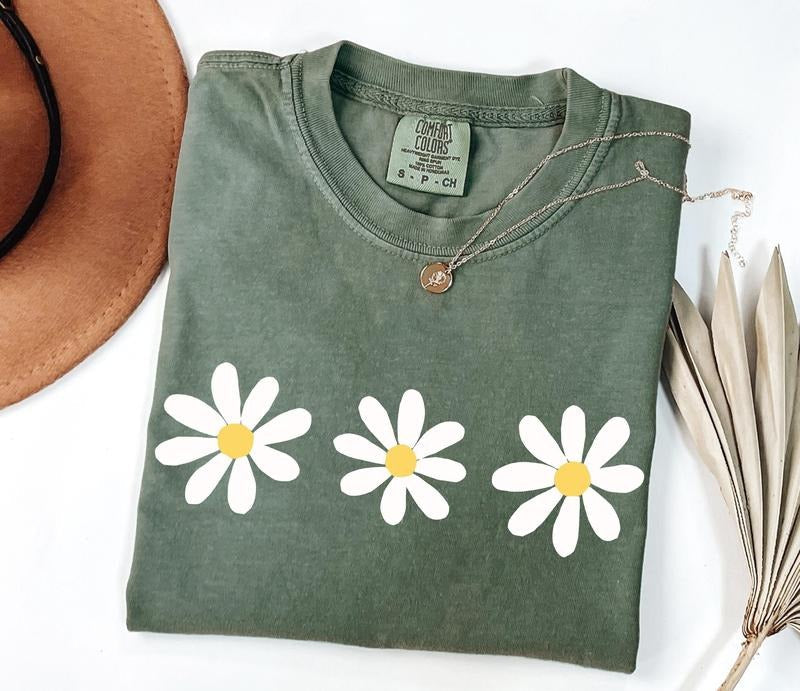 Daisy Shirt, Daisy Sweatshirt, Wildflower Shirt, Floral Shirt Gift, Birth Month Flower, Gift For Sister, Summer Shirt,...