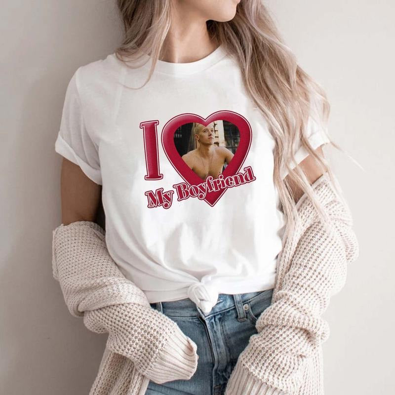 Love Snow T-Shirt Sweatshirt Hoodie Unisex | ZylaModa.com