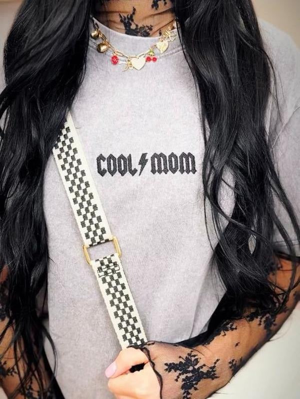 Mama Shirt, Mama T-shirt, Retro Boho Mama Shirt, Gift for Mom,  Shower Gift, Mom Shirt Top Womenswear Hoodie, Sweatshirt