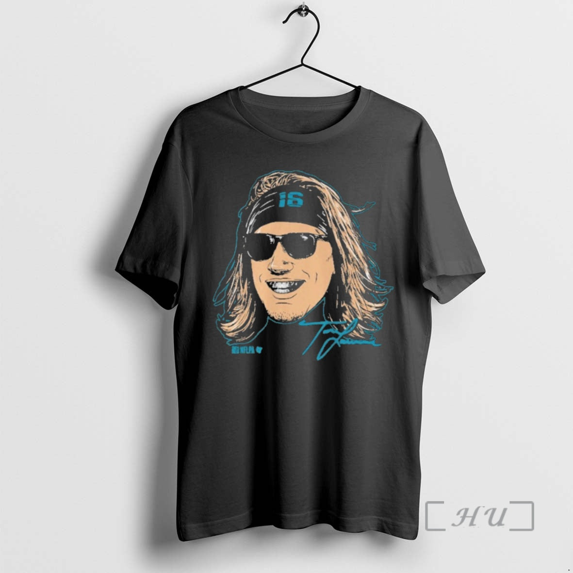Officials Trevor Lawrence Grill Swag Head Signature T-Shirts, Hoodie, Sweatshirt | ZylaModa.com
