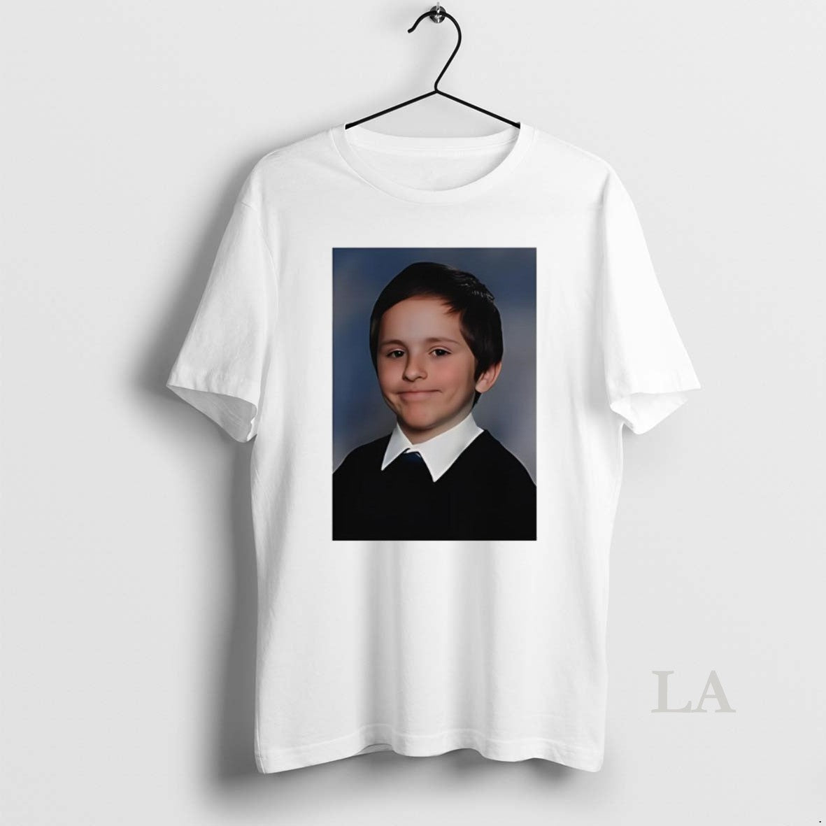 Original David Vujanic Awkward People Smile Meme T-Shirts, Hoodie, Sweatshirt | ZylaModa.com