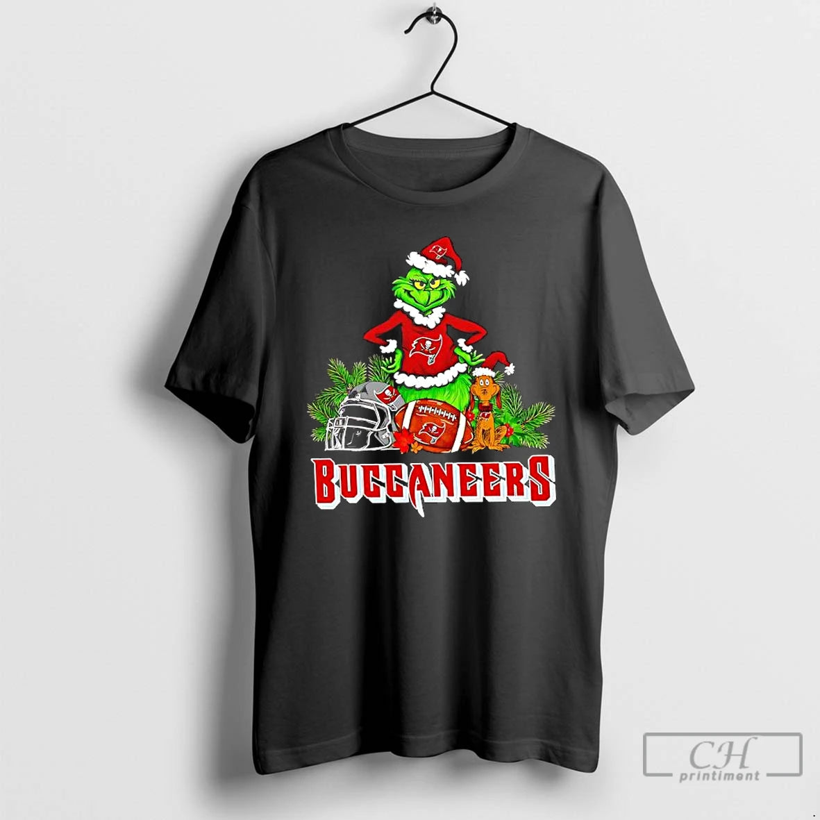 Premium The Grinch And Max Tampa Bay Buccaneers Christmas Helmet Items T-Shirts, Hoodie, Sweatshirt | ZylaModa.com