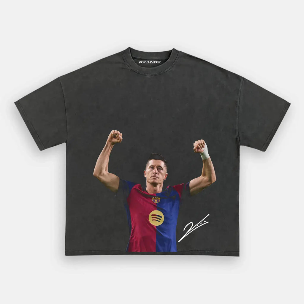 Robert Lewandowski V2 TEE Hoodie, Sweatshirt | ZylaModa.com (Image 3)