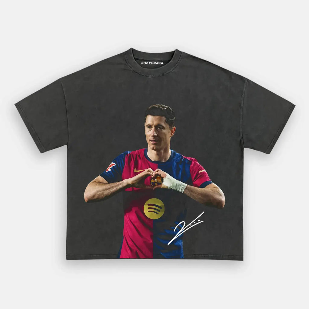 Robert Lewandowski V4 TEE Hoodie, Sweatshirt | ZylaModa.com (Image 3)