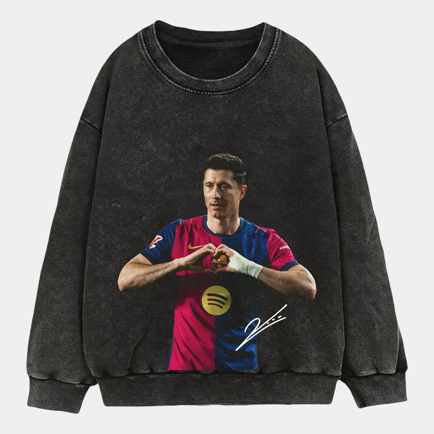 Robert Lewandowski V4 TEE Hoodie, Sweatshirt | ZylaModa.com (Image 4)