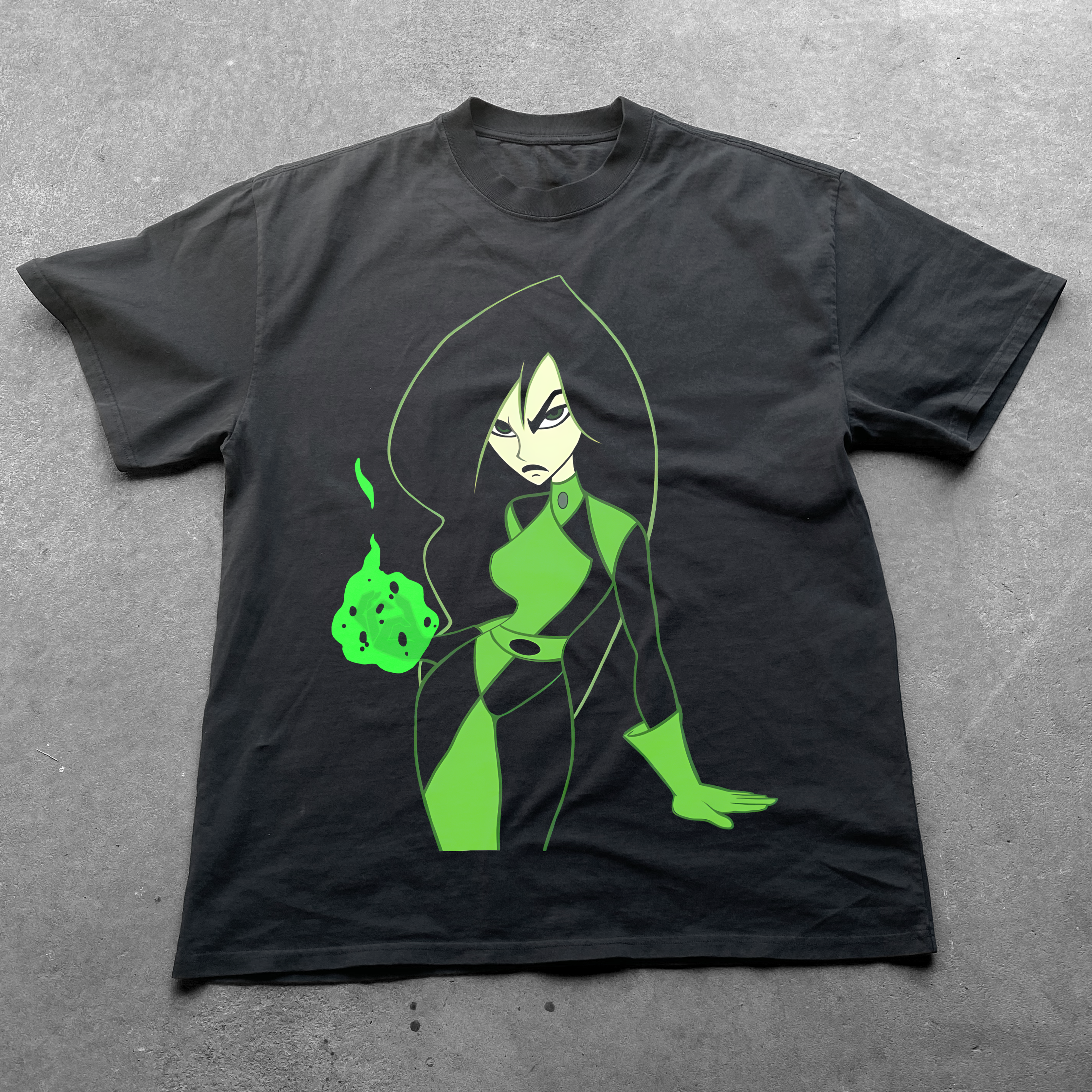 BLACK HEAVYWEIGHT 'SHEGO' T-SHIRT Hoodie, Sweatshirt | ZylaModa.com (Image 1)