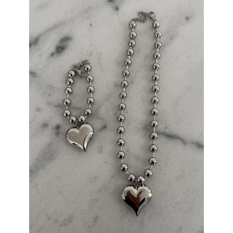 SILVER BUBBLE HEART BRACELET T-Shirts, Hoodie, Sweatshirt | ZylaModa.com
