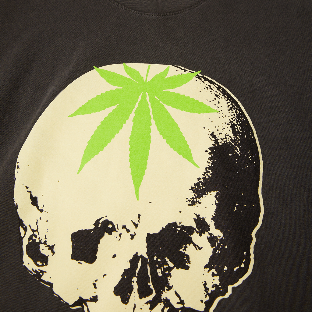 HUF x Cypress Hill Skull T-Shirt Hoodie, Sweatshirt | ZylaModa.com (Image 3)