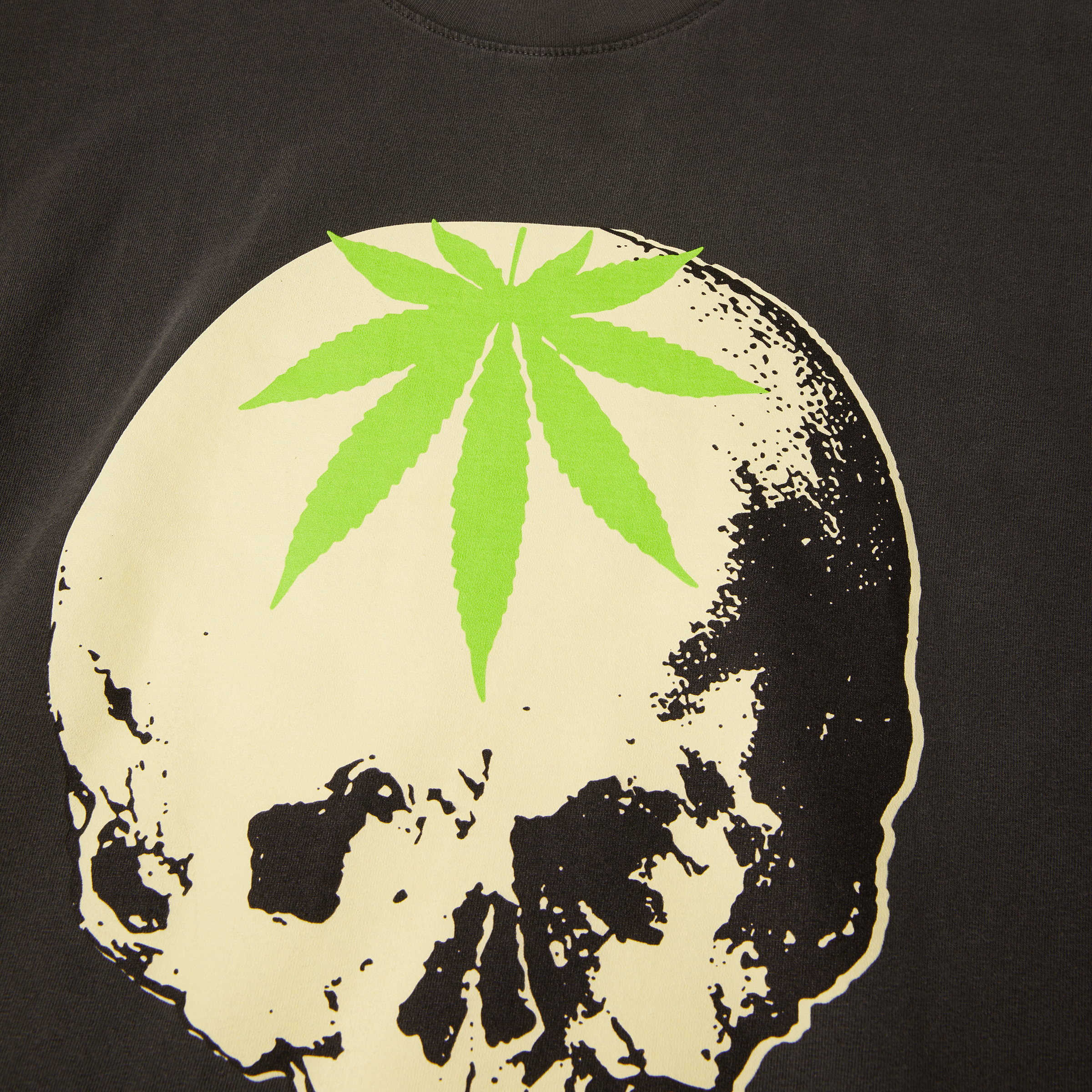 HUF x Cypress Hill Skull T-Shirt Hoodie, Sweatshirt | ZylaModa.com (Image 3)