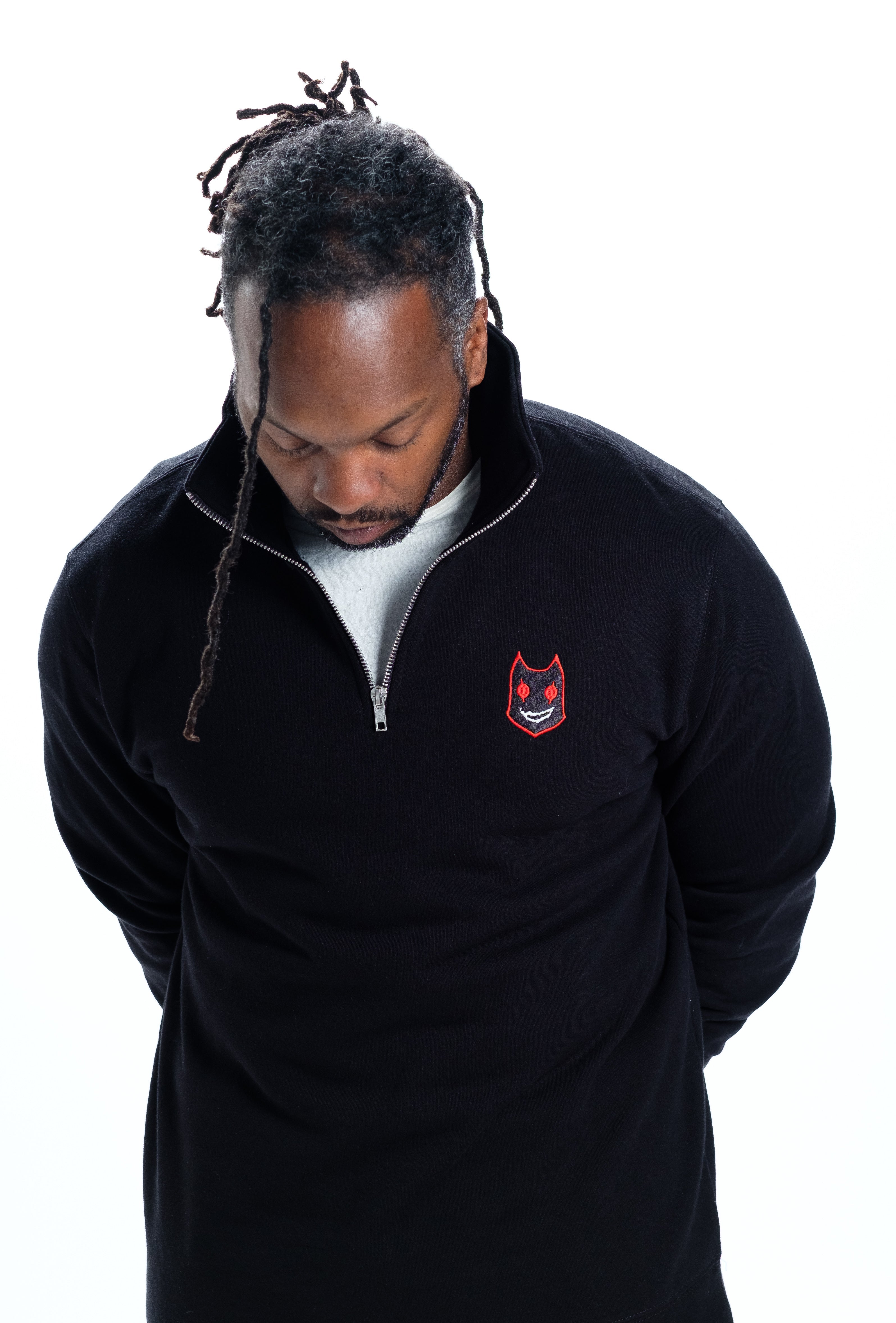 GUILTY GEAR - 'Zato-1 Pressure' Small Logo Embroidered Quarter-Zip Sweatshirt - Black T-Shirts, Hoodie (Image 3)