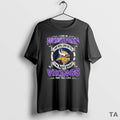 Top I Live In Pennsylvania And Win Lose Or Tie Im A Die Hard Minnesota T-Shirts, Hoodie, Sweatshirt | ZylaModa.com