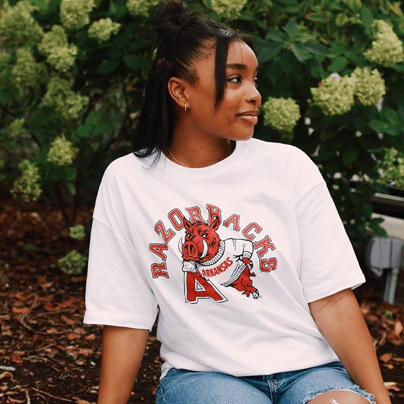 UNIVERSITY OF ARKANSAS VAULT LEANING HOG T-SHIRT Hoodie, Sweatshirt | ZylaModa.com