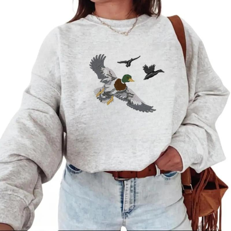 Vintage Small Mallards In Flight Print Graphic T-shirt Sweatshirt Hoodie Unisex | ZylaModa.com