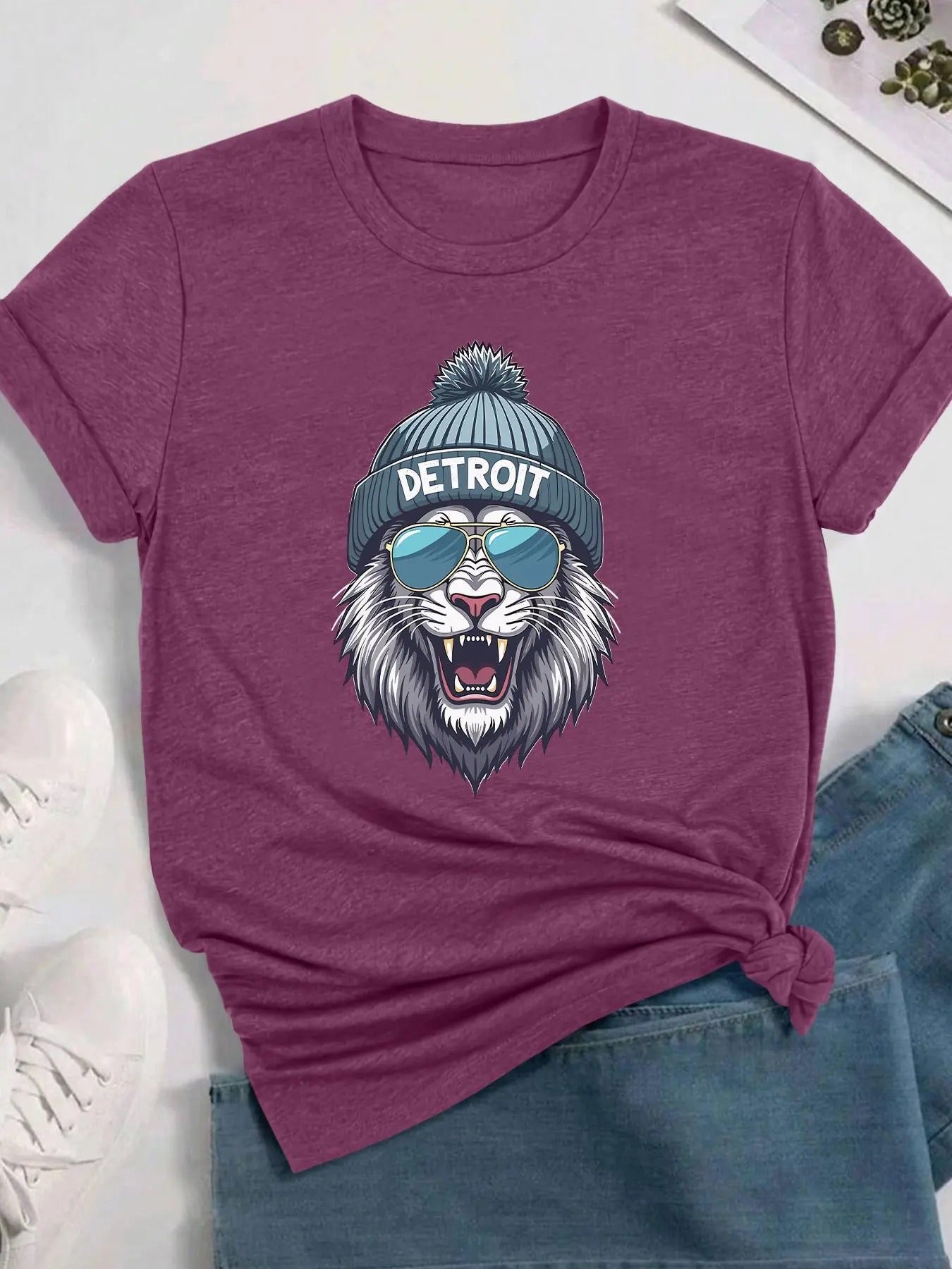 Women's Cartoon Animal Print Round Neck Tee, Fashion Casual Crew Neck T-shirt for Daily Holiday Vacation Outdoor Wear,...