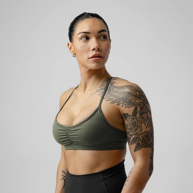 Women's Strive Bra - Lightweight Breathable Sports Bra with Adjustable Straps, Plain Pattern - Summer Season T-Shirts,...