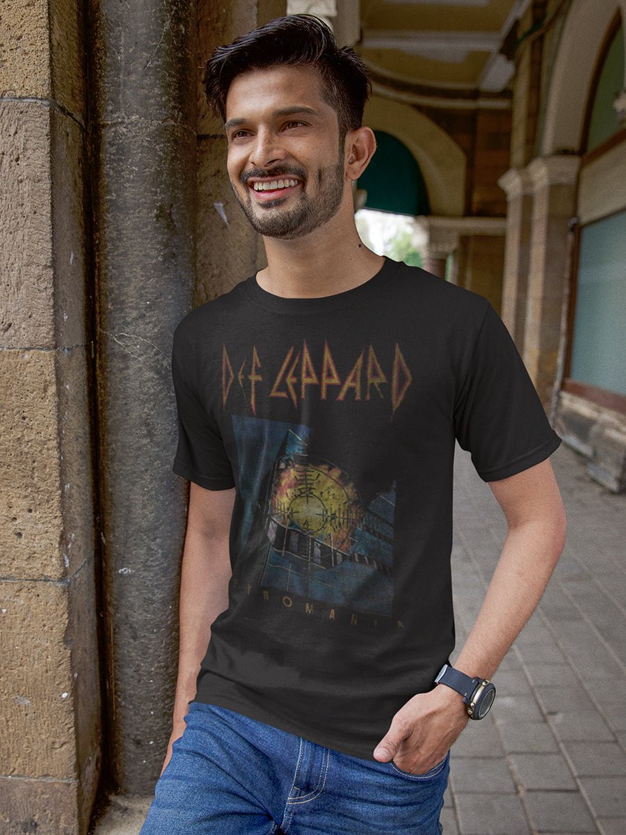 Def Leppard Faded Pyromania T-Shirt Hoodie, Sweatshirt | ZylaModa.com (Image 1)