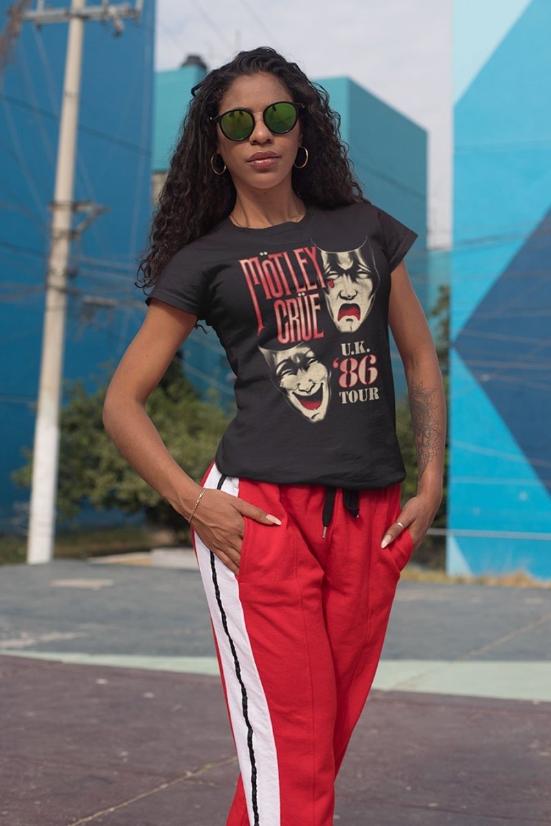 Motley Crue UK Tour Boyfriend Tee Hoodie, Sweatshirt | ZylaModa.com (Image 1)