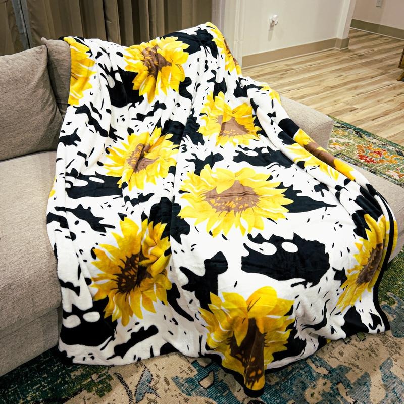 z Sunflower Cow Oversized Blanket T-Shirts, Hoodie, Sweatshirt | ZylaModa.com